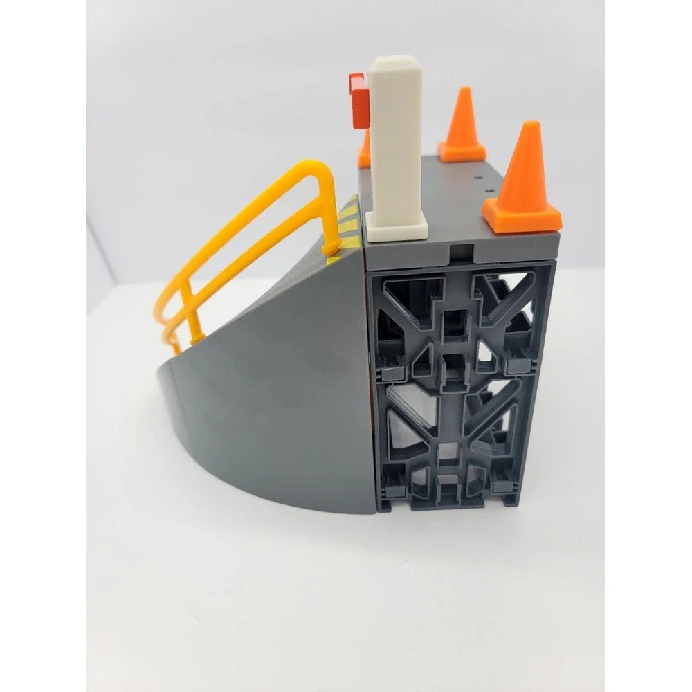 Tech Deck X-Connect SK8 Garage Park Creator Skatepark Ramp Set Incomplete